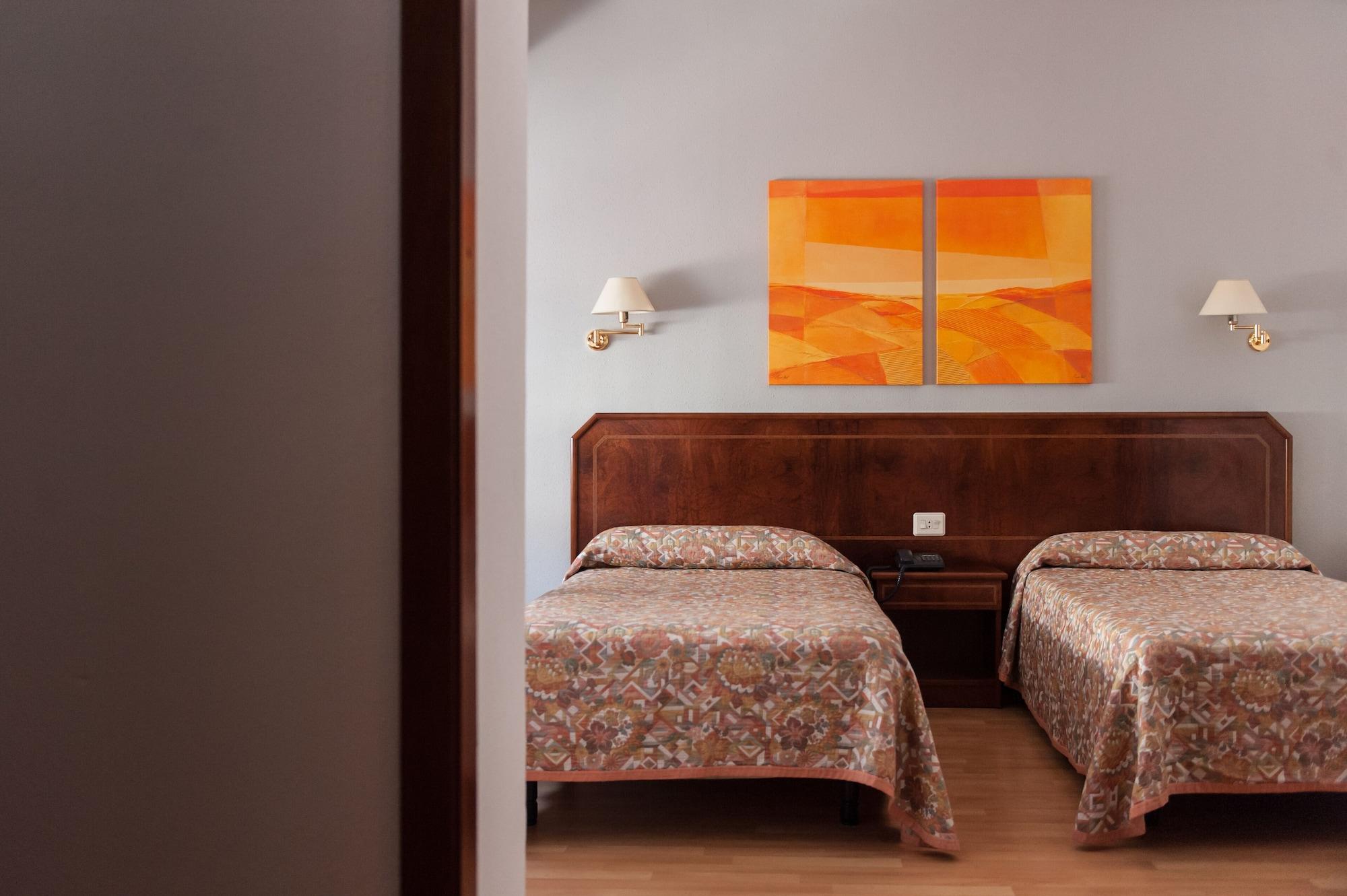 Hotel Unzaga Plaza Éibar Екстериор снимка