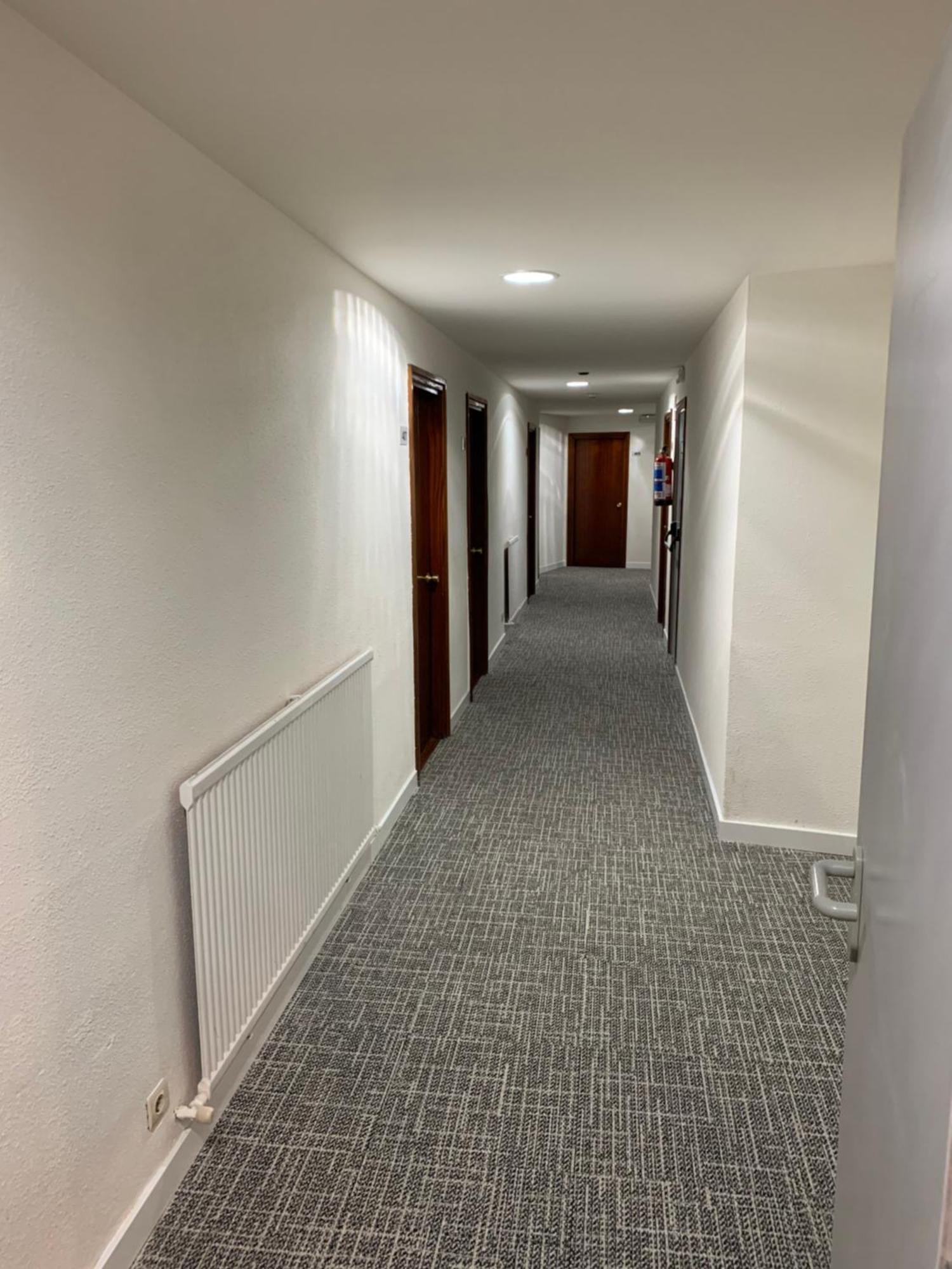 Hotel Unzaga Plaza Éibar Екстериор снимка