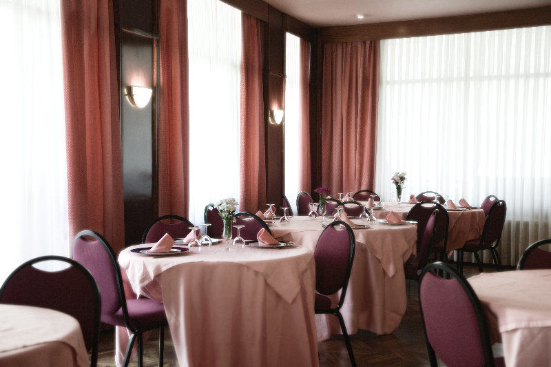 Hotel Unzaga Plaza Éibar Ресторант снимка